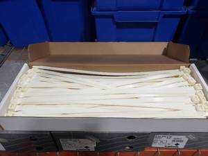 lot 394 image: Box of 100 Monadnock Spare Cuffs