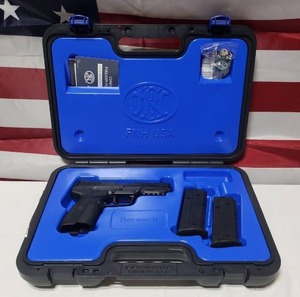 lot 751 image: AMAZING FN Five-SeveN MK20 5.7x28mm Pistol w 2 Magazines & Case
