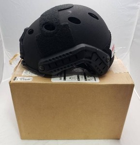 lot 752 image: Ops-Core FAST High Cut Carbon Large Helmet w EPP Padding & OCC Dial - Black