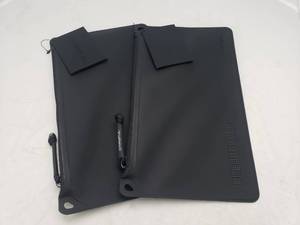 lot 812 image: MAGPUL DAKA Pouch Medium   Black - QUANTITY 2 - BID IS TIMES THE QUANTITY