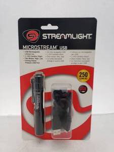 lot 833 image: Streamlight MicroStream USB
