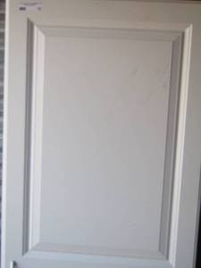 lot 10 image: 3 tier white cabinet indoor are outdoor storage in good condition
