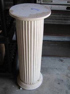 lot 87 image: White Pedestal 30 tall