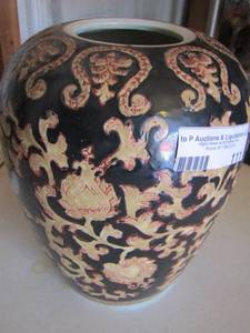 lot 111 image: small black vase (has a crack)