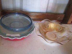 lot 112 image: pie plates- fruit bowls- brown dcor bowl