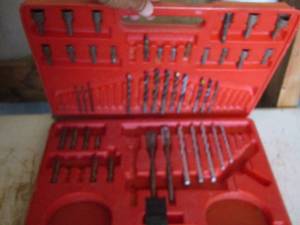 lot 118 image: Ohio forge drill bits- socket drivers
