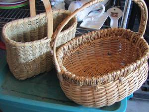 lot 123 image: wicker handled baskets qty 2