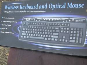 lot 132 image: wireless keyboard and optical mouse new in box