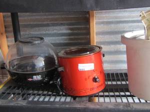 lot 141 image: Stir crazy 6 qt popcorn maker- rival crock pot- ice cream maker
