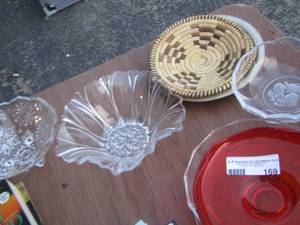 lot 169 image: Various colors of candy and mint dishes