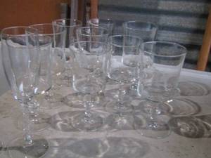 lot 166 image: wine glass set very nice