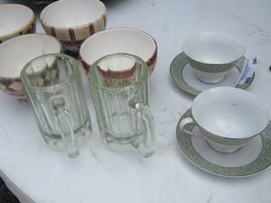 lot 56 image: Cascade tea cups plus saucer - 2 handled beer mugs qty 2- deep dish bowls