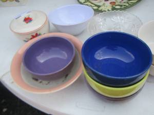 lot 182 image: various soup and salad bowls - 1 footed Star of David glass dish