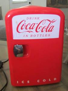 lot 9 image: mini coca cola fridge holds 6 pack neat for any reason to have a cold coke