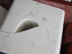 lot 4 image: Ceramic mold lot- bear phono- dinner plate- evergreen- lone star, Dutch shoe