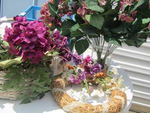 lot 60 image: wicker basket with various wax plants for dcor