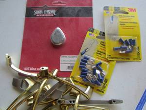 lot 89 image: Large lot of cabinet handles gold color and silver