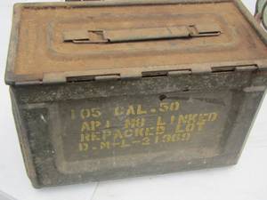 lot 9 image: AMMO BOX