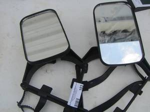 lot 103 image: set of 2 side mirrors