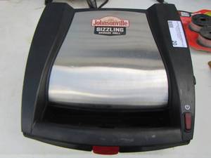 lot 20 image: Johnsonville Sizzling Sausage Grill like new