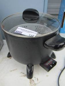 lot 110 image: Deep fryer plus included