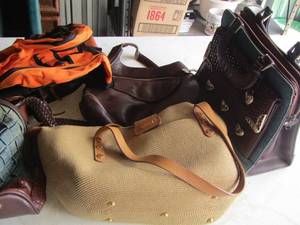 lot 131 image: womens purse lot