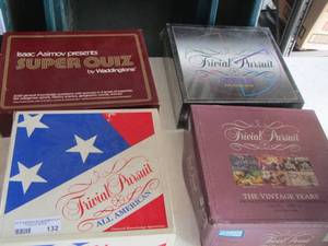 lot 132 image: trivia pursuit game lot