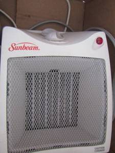 lot 165 image: sunbeam heater small for table top use