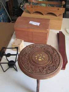 lot 190 image: wooden box- candle holder- plant stand  for table top
