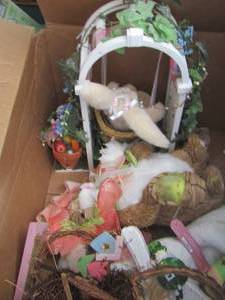 lot 193 image: Easter lot decorations