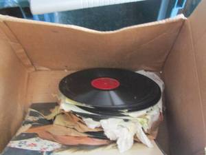 lot 200 image: RECORD LOT