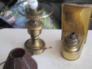 lot 221 image: wall lamp- bronze table lamp no shade