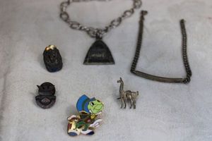 lot 91 image: Sterling Silver selection. All pieces marked 925 or sterling. Also includes Disney pin.