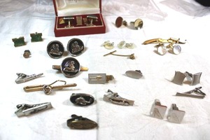 lot 25 image: Cufflink selection. Varying styles and themes. Approx 7 pairs plus tie bar assortment