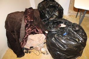 lot 157 image: Large Brown curtains and drapes - 6 bags total