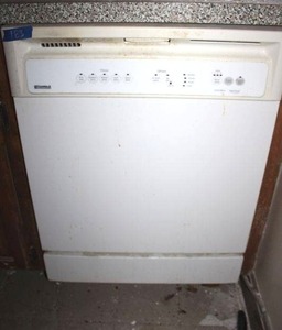 lot 183 image: Kenmore dishwasher model 15632000