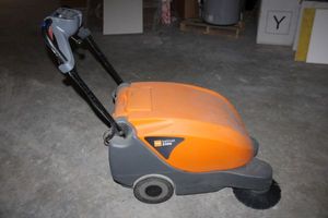 lot 1 image: Taski balimat 2300 Floor Cleaner