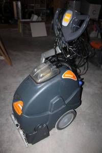 lot 128 image: Procarpet 45 Floor cleaner