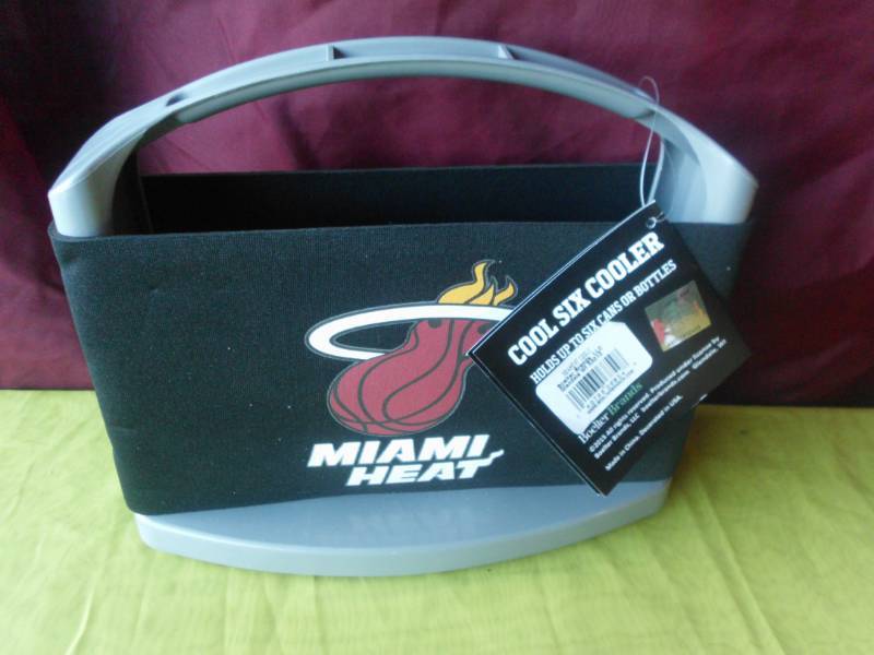 lot 37 image: MAIAMI HEAT COOLER