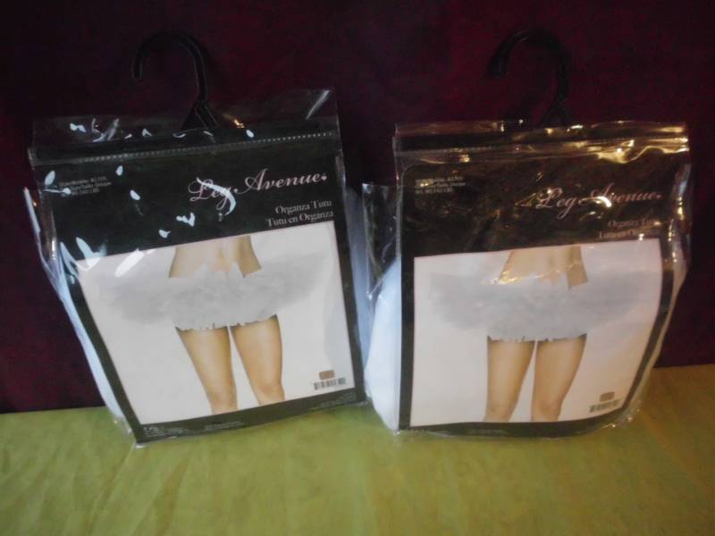 lot 93 image: LEG AVENUE TUTU