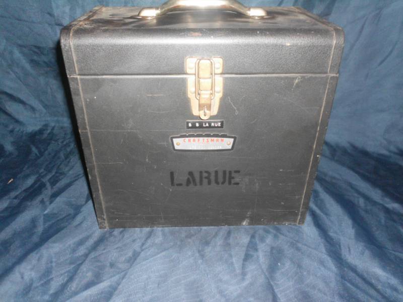 lot 179 image: VINTAGE CRAFTSMAN CASE