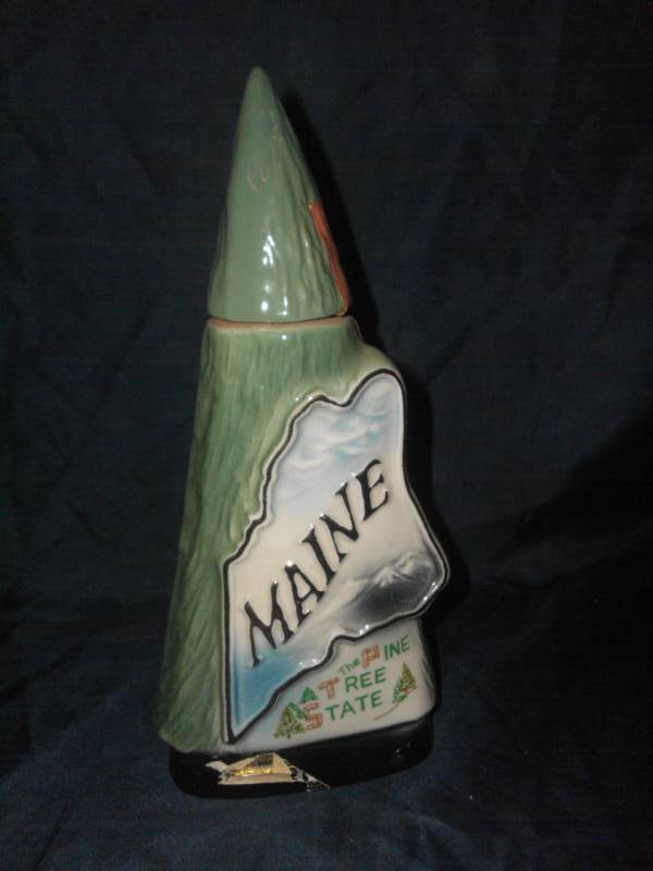 lot 128 image: REGAL CHINA DECANTER