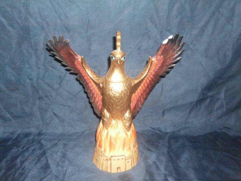 lot 134 image: SKY COUNTRY LIMITED EDITION DECANTER