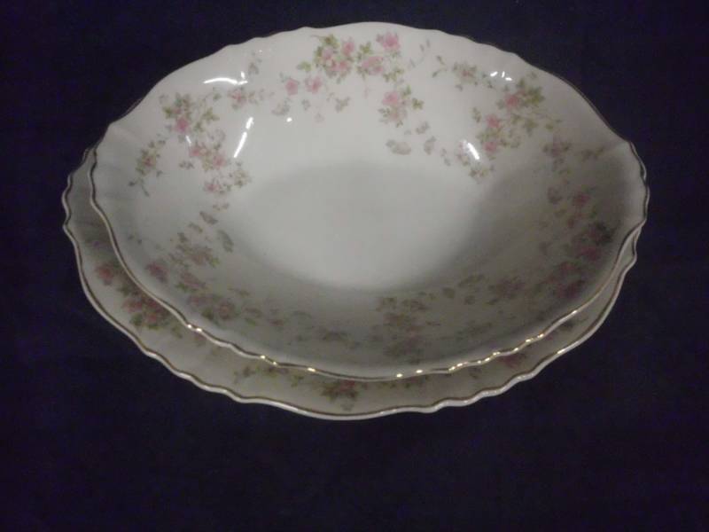 lot 142 image: FEDERAL SYRACUSE CHINA