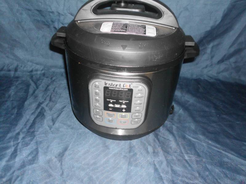 lot 188 image: INSTANT POT
