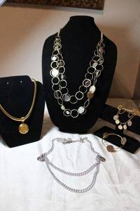 lot 1 image: Coin Jewelry - see descriptions below
