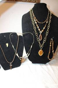 lot 149 image: Gemstone Jewelry - Tigers Tooth and Tigers Eye. See descriptions below.