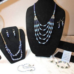 lot 146 image: Gemstone Jewelry - Sodalite. See descriptions below.