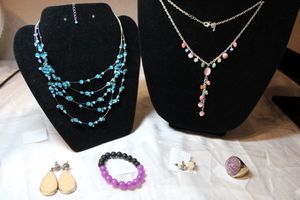 lot 115 image: Gemstone Jewelry - Faux Cats Eye, Faux Charoite, Faux Drusy, Faux Lava. See descriptions below.