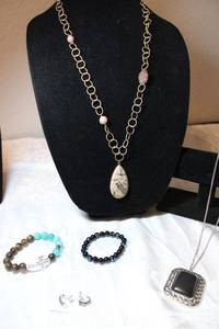 lot 111 image: Gemstone Jewelry - Black moonstone, Black Onyx, Blue quartz, Blue Topaz. See descriptions below.